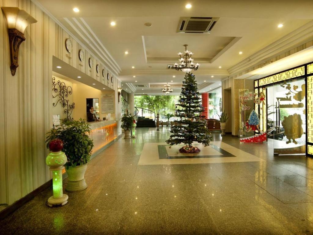 Bamboo Green Central Hotel Da Nang Exterior photo