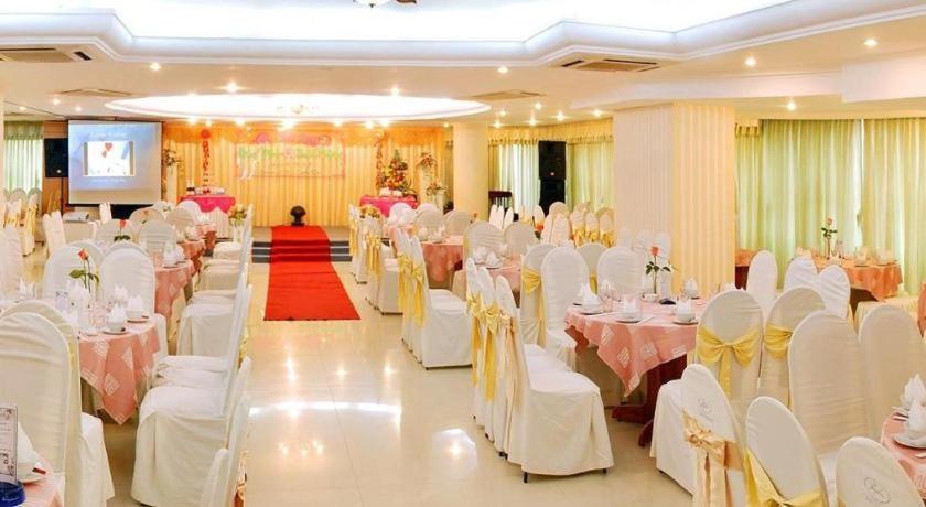 Bamboo Green Central Hotel Da Nang Exterior photo